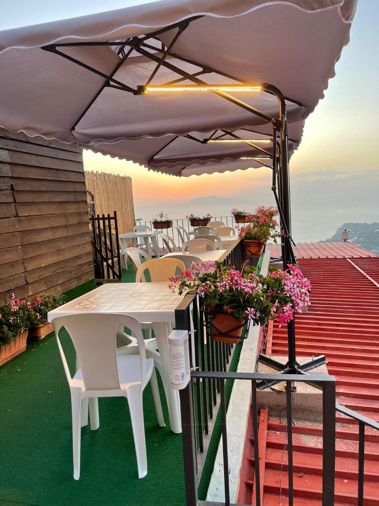 Le Ginestre Di Capri Bb & Holiday House Анакапри Экстерьер фото