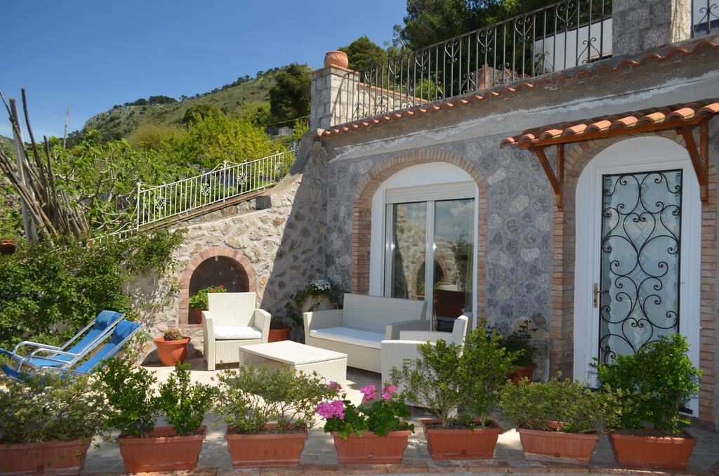 Le Ginestre Di Capri Bb & Holiday House Анакапри Экстерьер фото